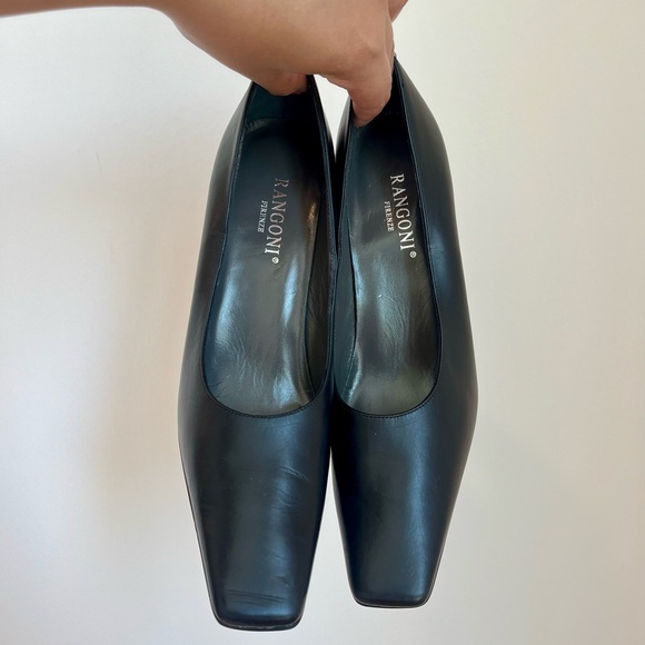 OFFICE SIREN HEELS|VINTAGE PUMPS|RANGONI FIRENZE ITALIAN SQUARE TOE BLACK PUMPS - Picture 3 of 4